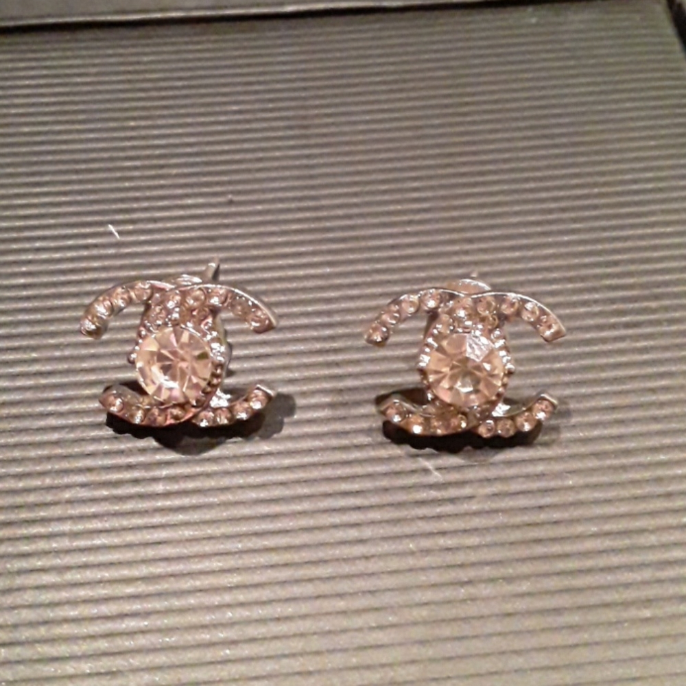 silver color earrings